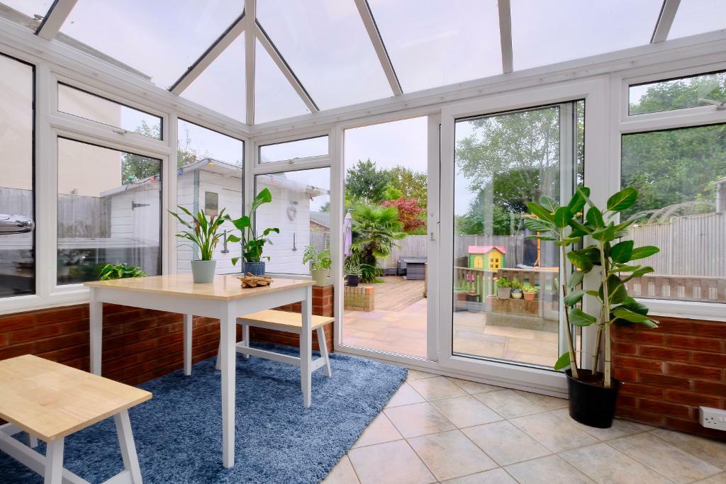 Sunroom/conservatory