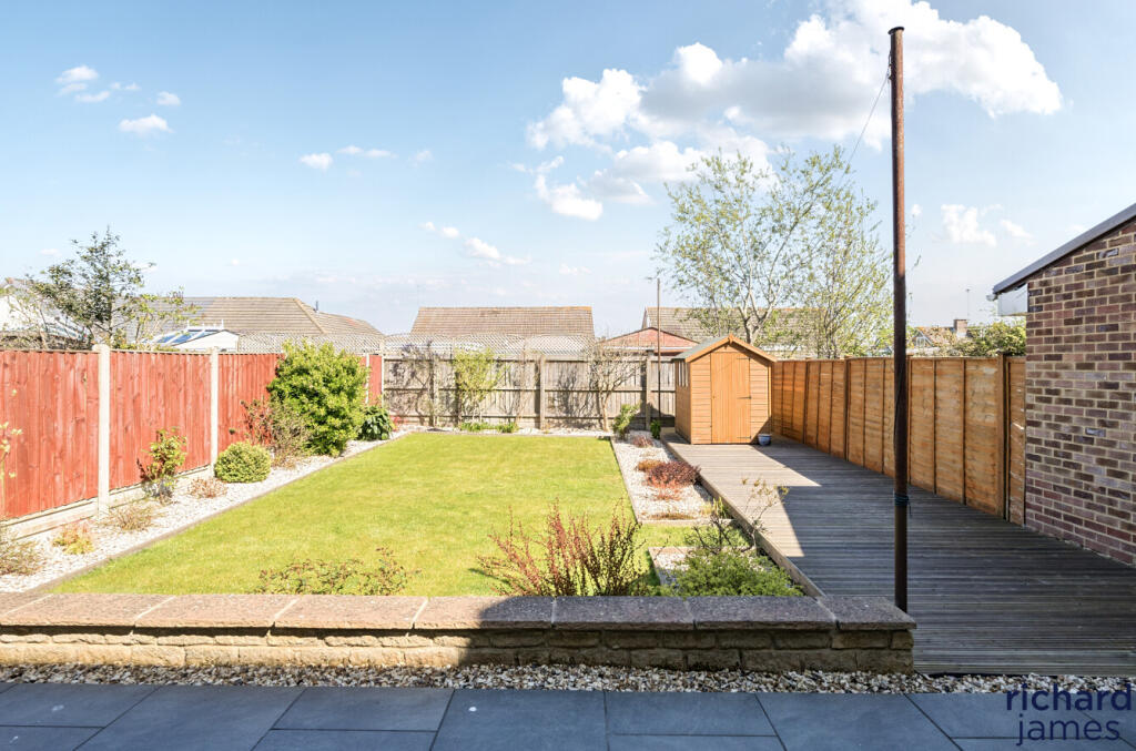 05f67a8b858541f8aa733647e3950805