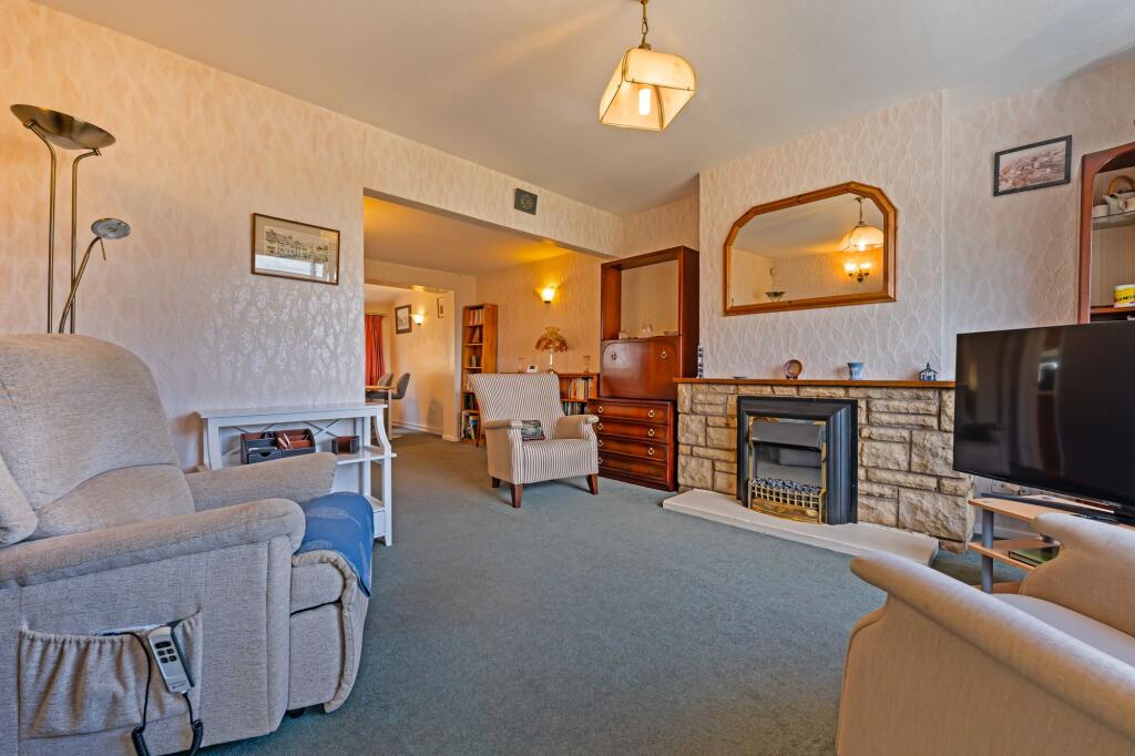 Living Room/Dining Room