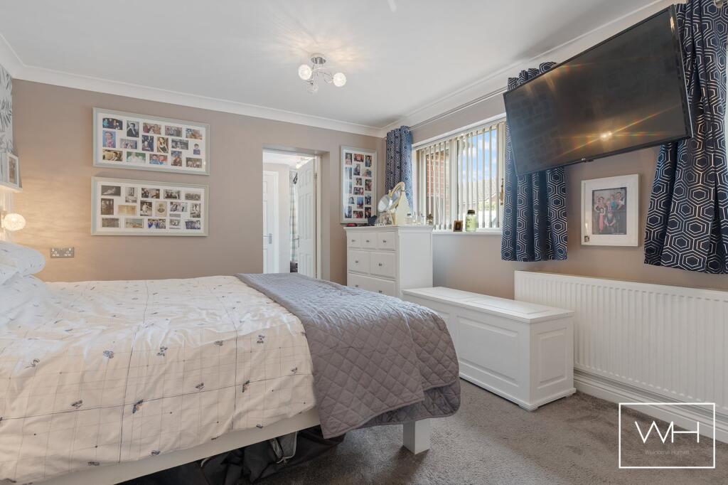 16 Chepstow Gardens,