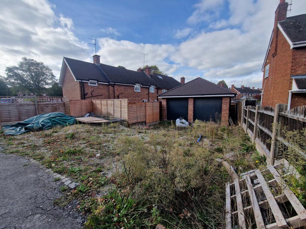 Garages and Land for Sale - Attlee Crescent Rugel