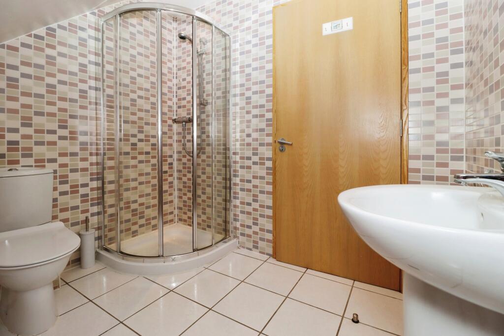 En-Suite Shower