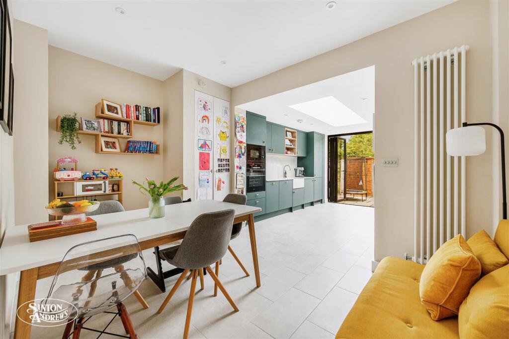 46 Ridley Avenue-6.jpg