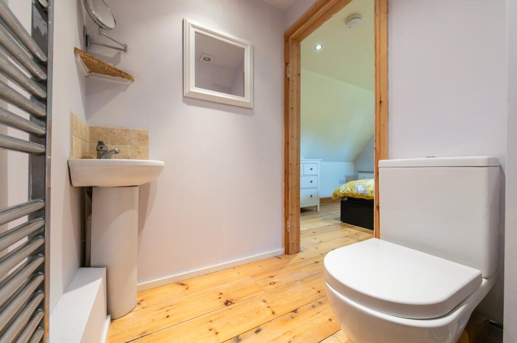 Annex En-Suite Wc
