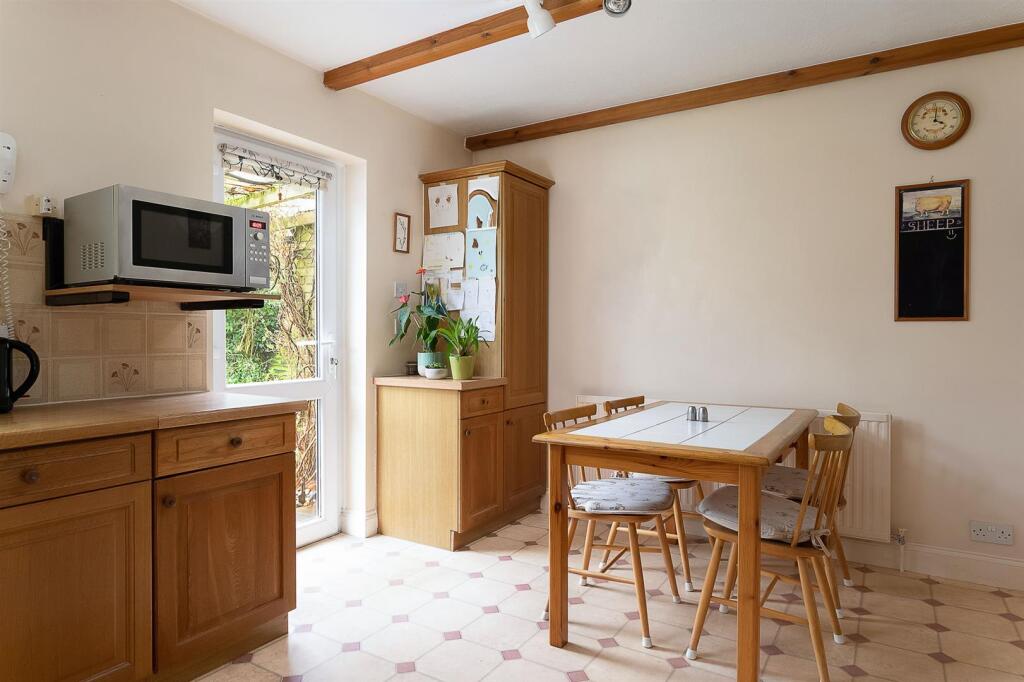 Kitchen/breakfast room.jpg