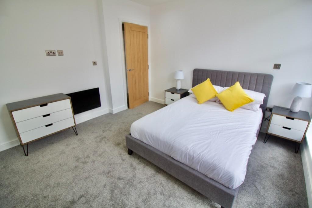 238862_7THEHALLMARK_IMG_07_0000