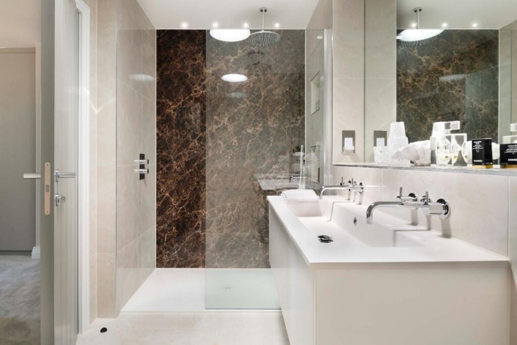 Bed 2 Ensuite