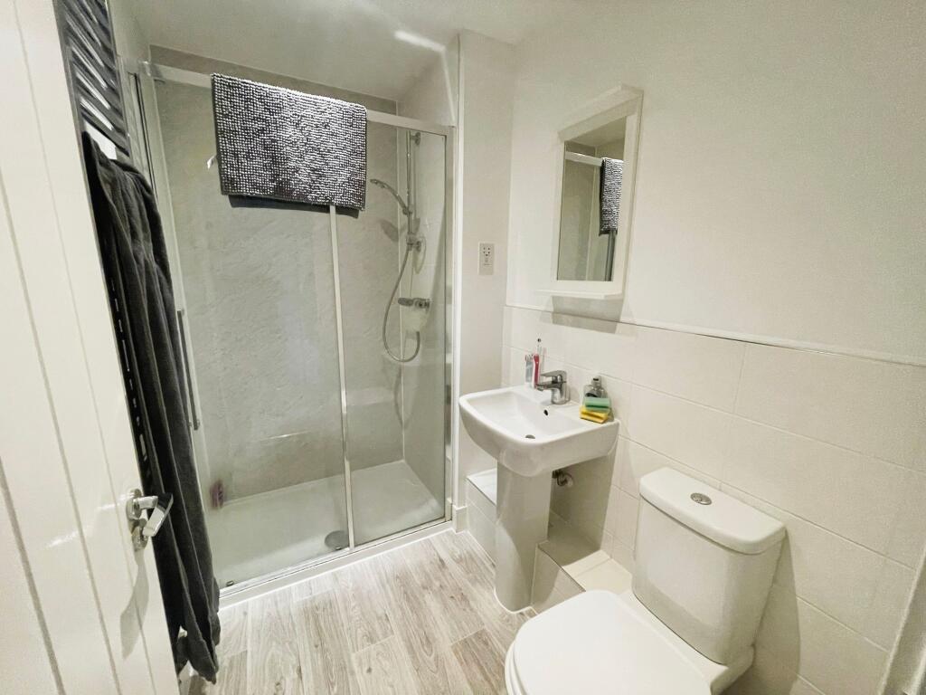 Ensuite