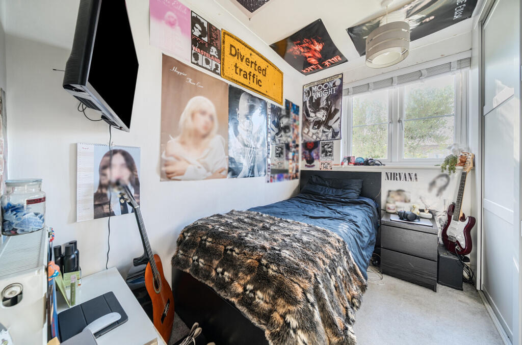 1346654-4-68b2099...