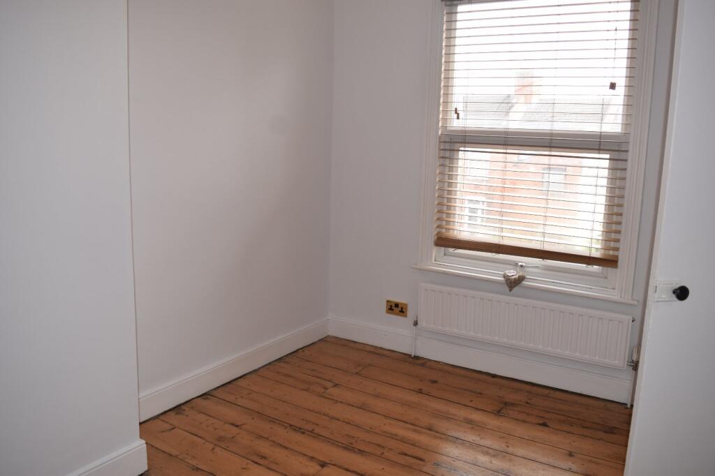 Bedroom 2.JPG
