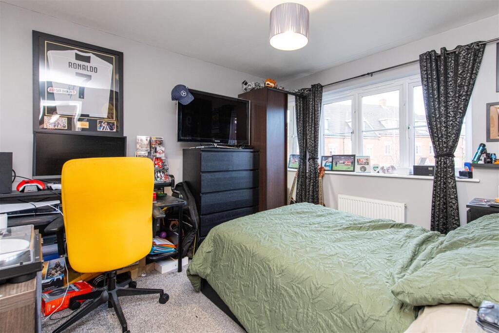 home-826.jpg