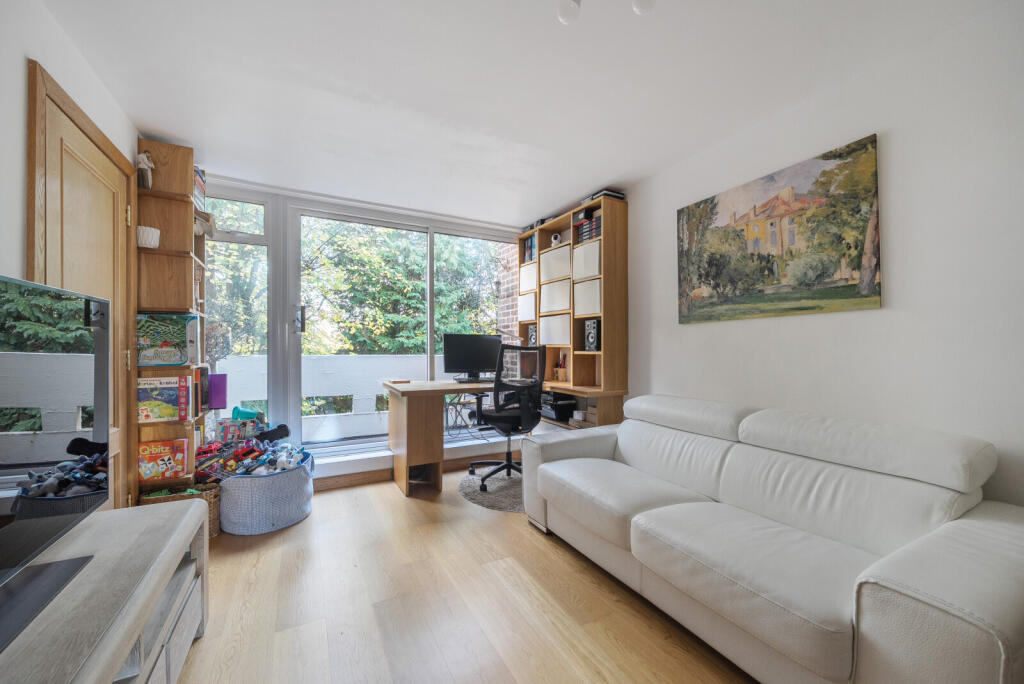 1371299-15-68f743...