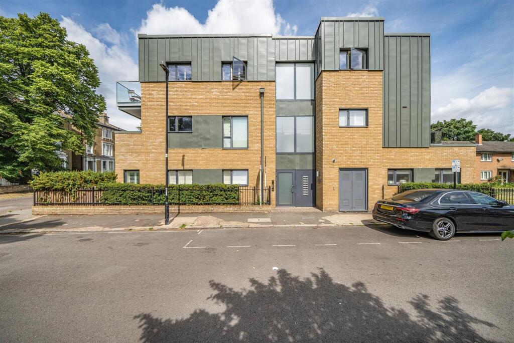 Eden Harper Clarence Walk