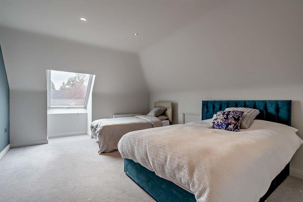8643843-interior42-800.jpg