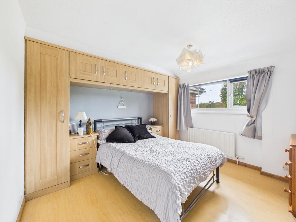 CAM04825G0-PR0179-STILL016