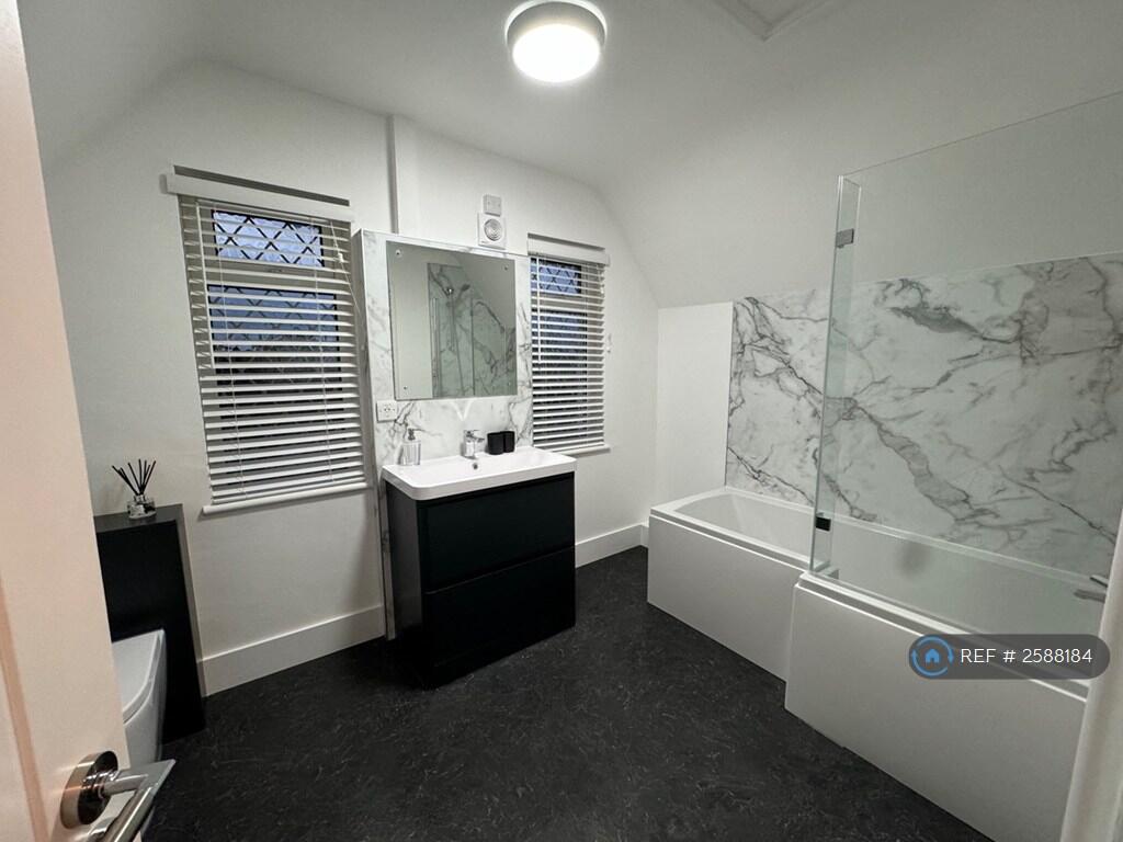 First Floor Bathroom