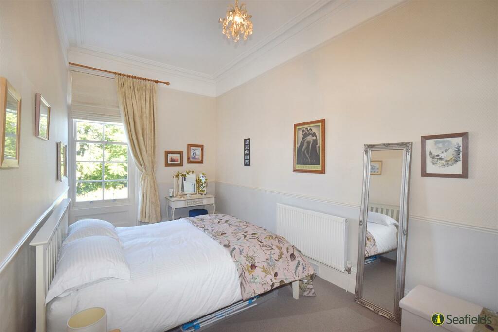 Bedroom.jpg