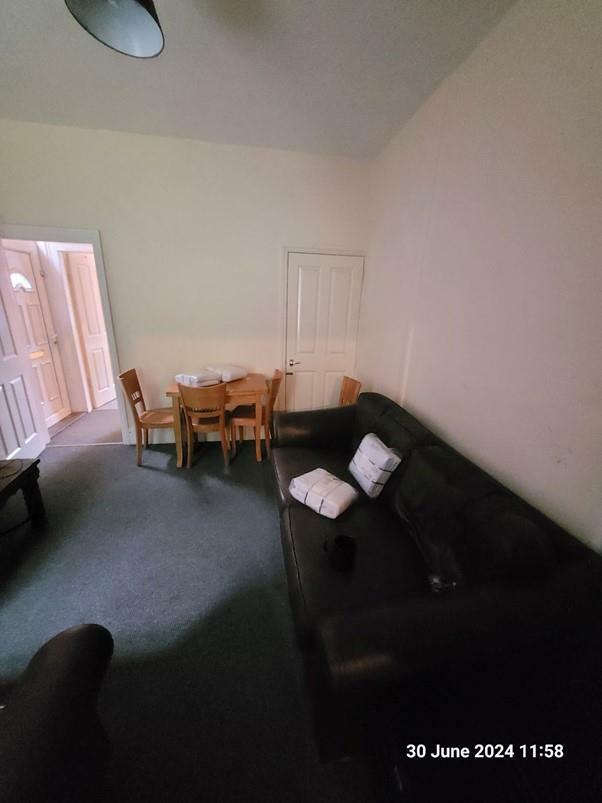 lounge2.jpg