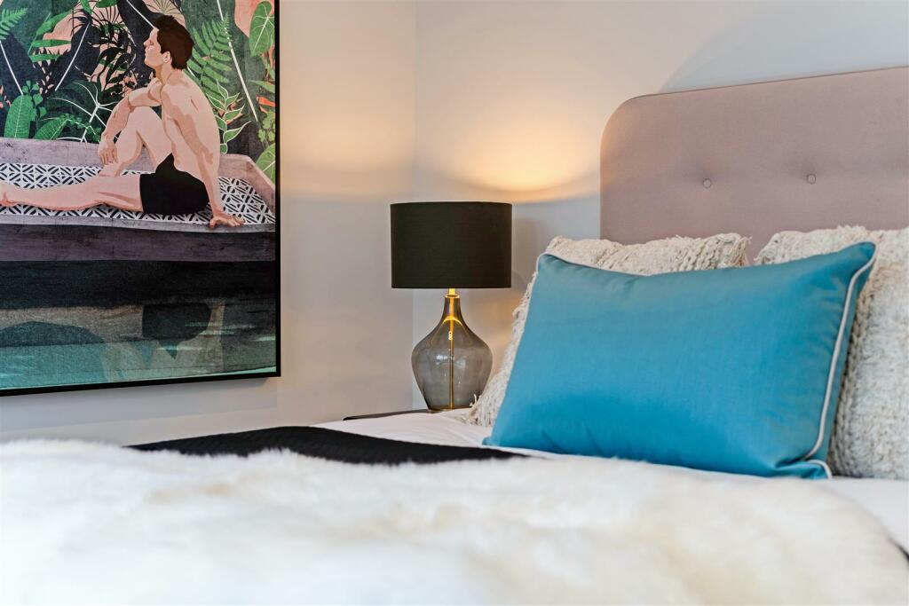 304 Sandbanks Road 327170 - (28).jpg