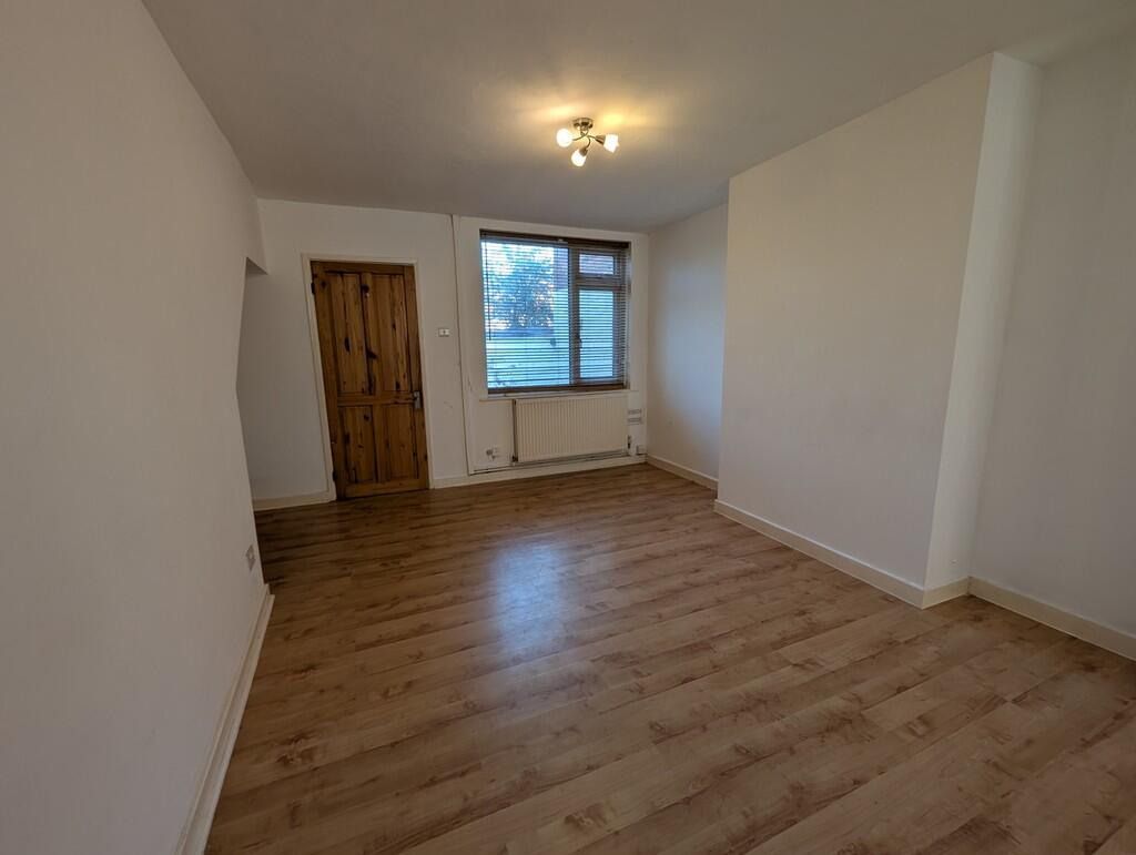 PXL_20251006_1050...