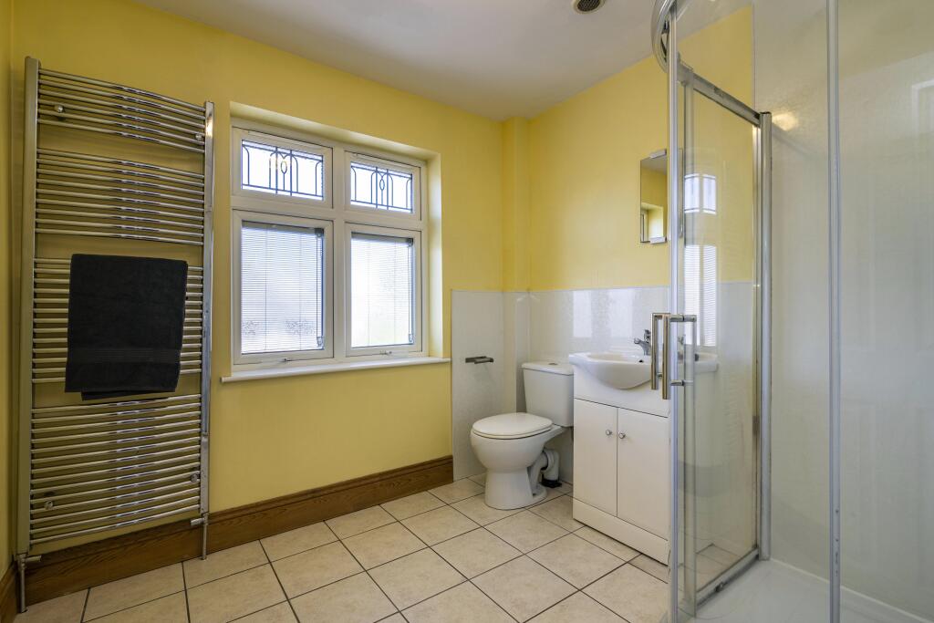 Bathroom 2