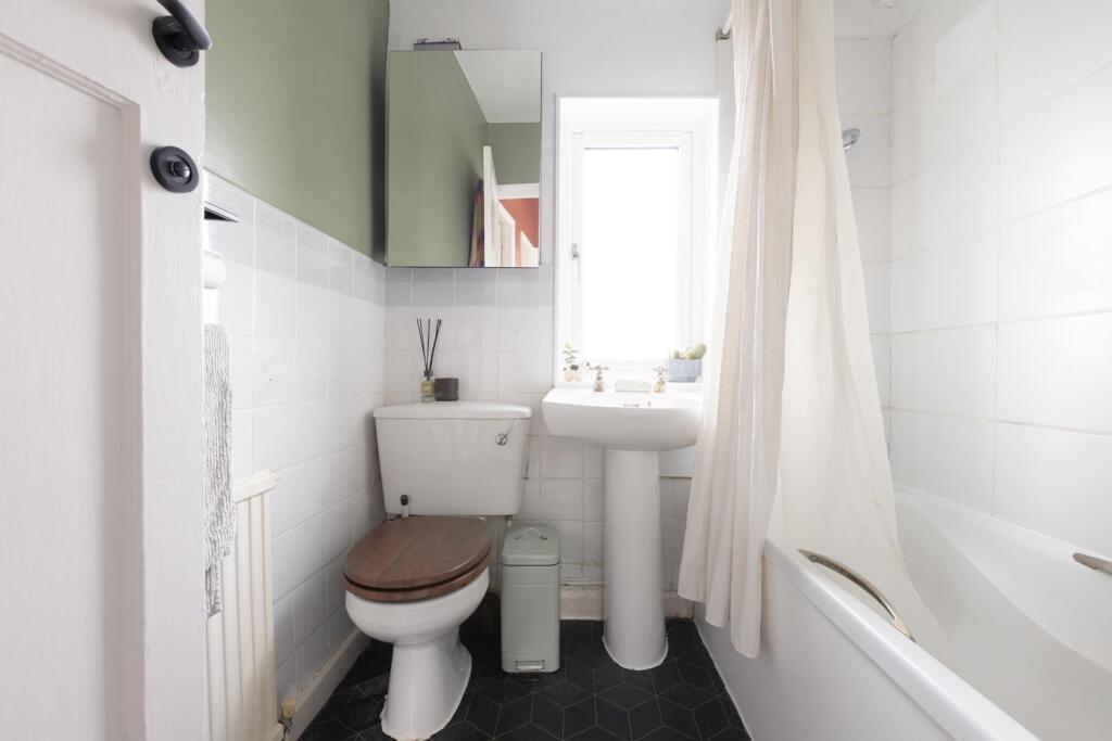 51 Novers Park Drive, BS4-1.jpg