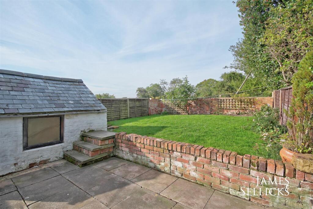 Rear garden