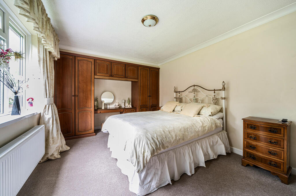 1365706-22-68ece0...