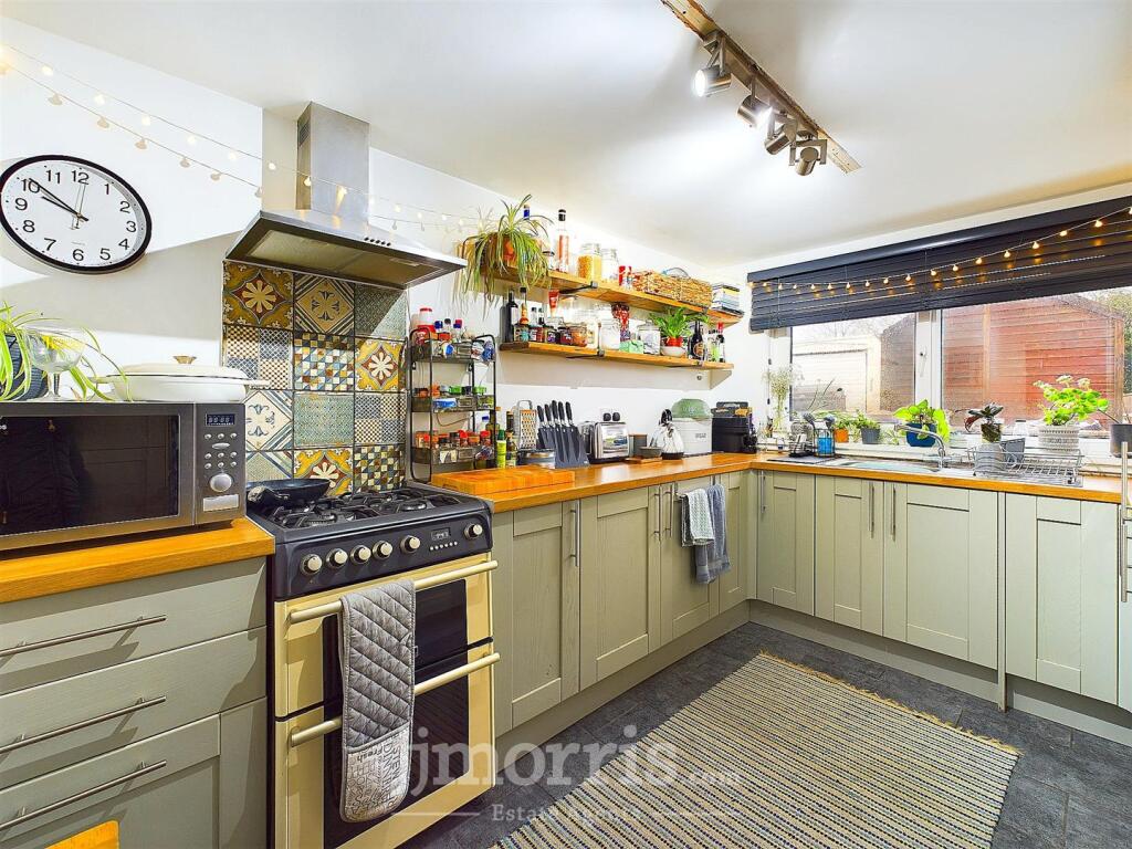 Kitchen/Utility Area