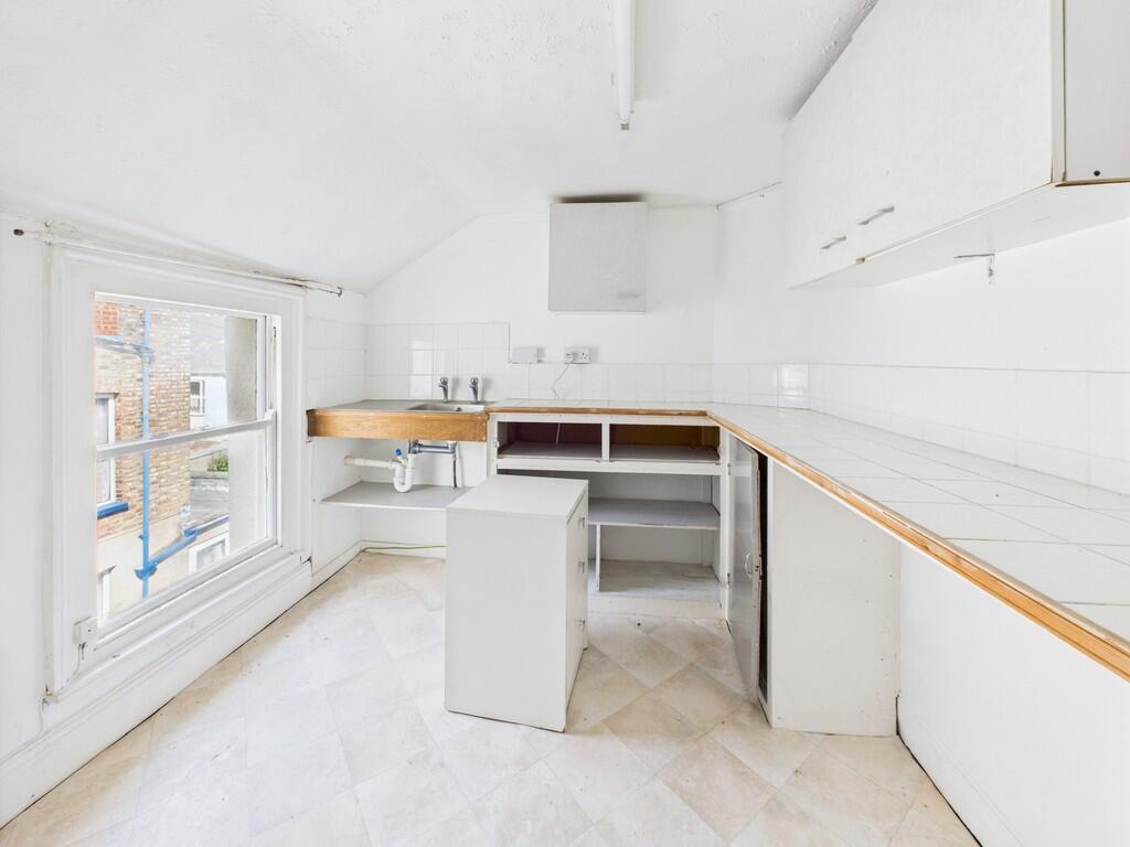 CAM03974G0-PR0188...