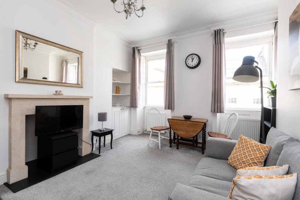 Sitting Room.jpg