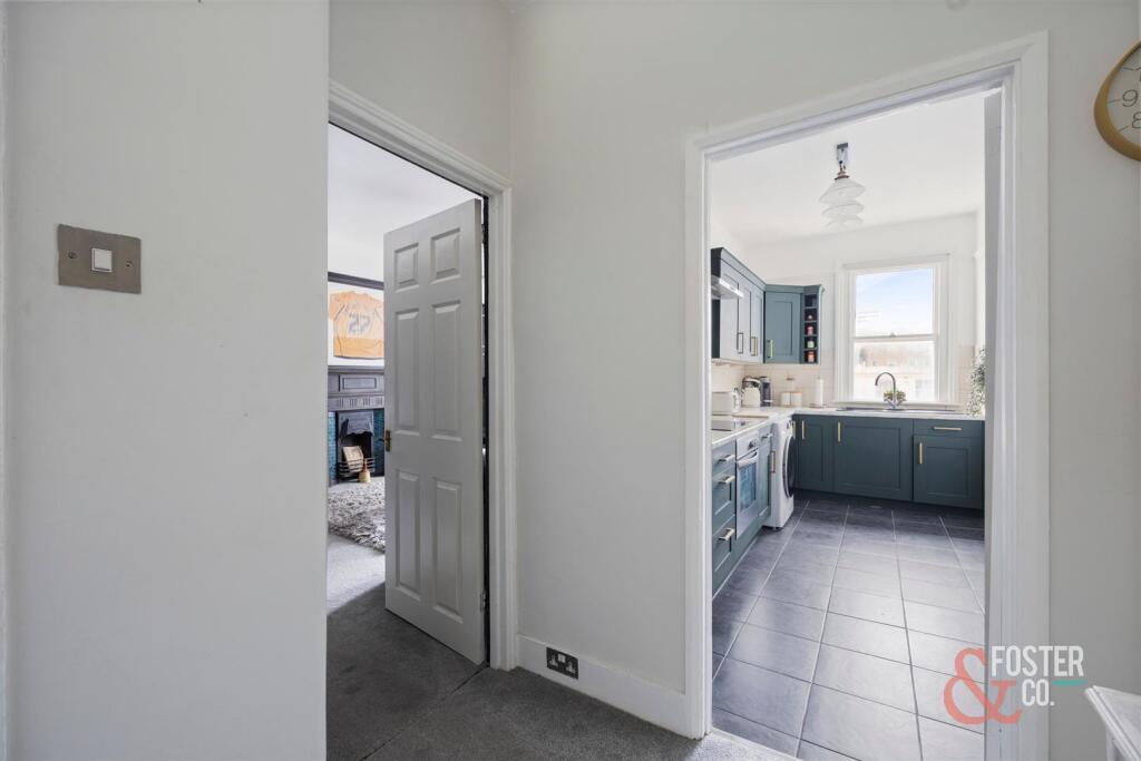 St Catherines Terrace, 13 Flat 4-012.JPG