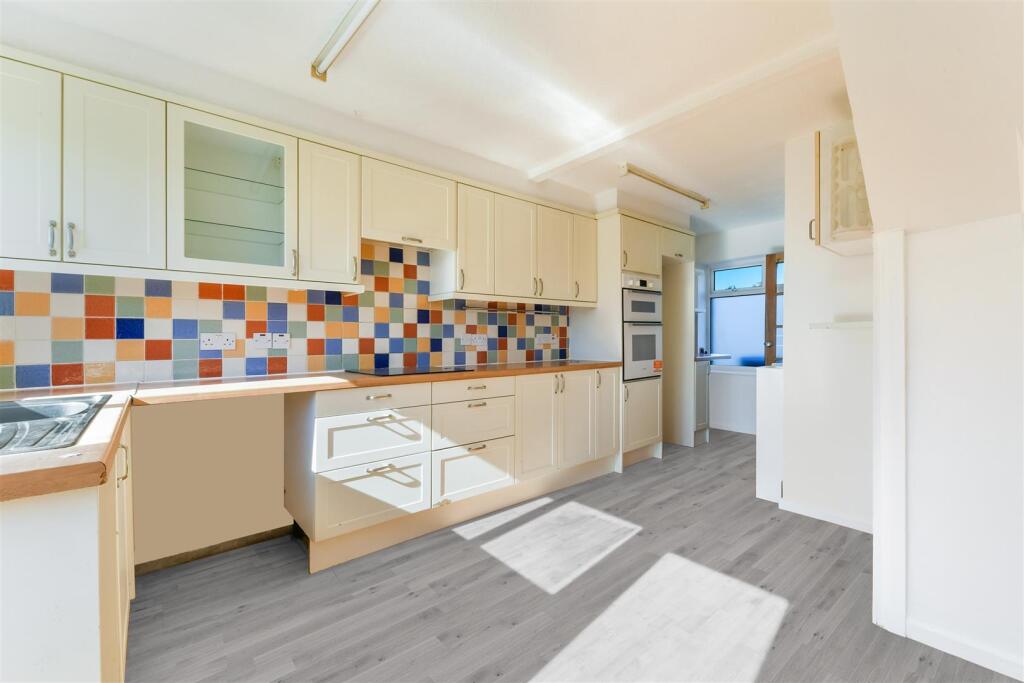 CHETWODE ROAD (3).jpg