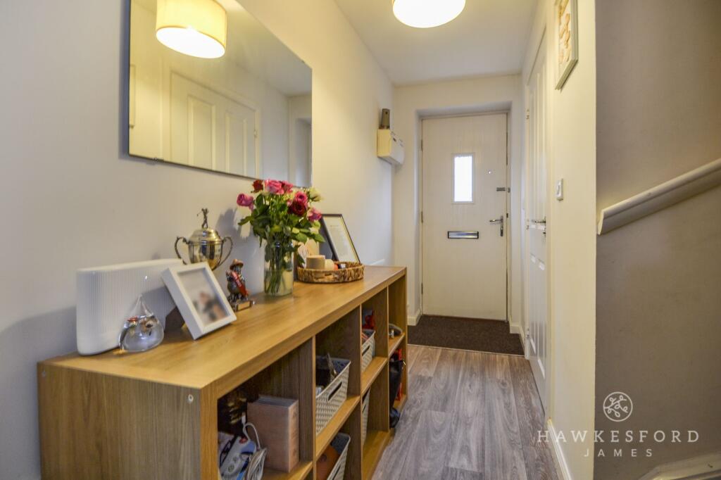 Buttercup Avenue, Minster On Sea - Entrance hall