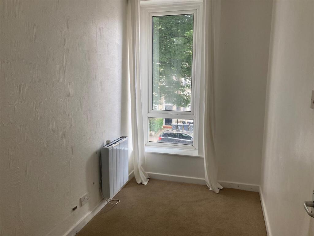 100 Connaught Road - front bedroom 2.jpg