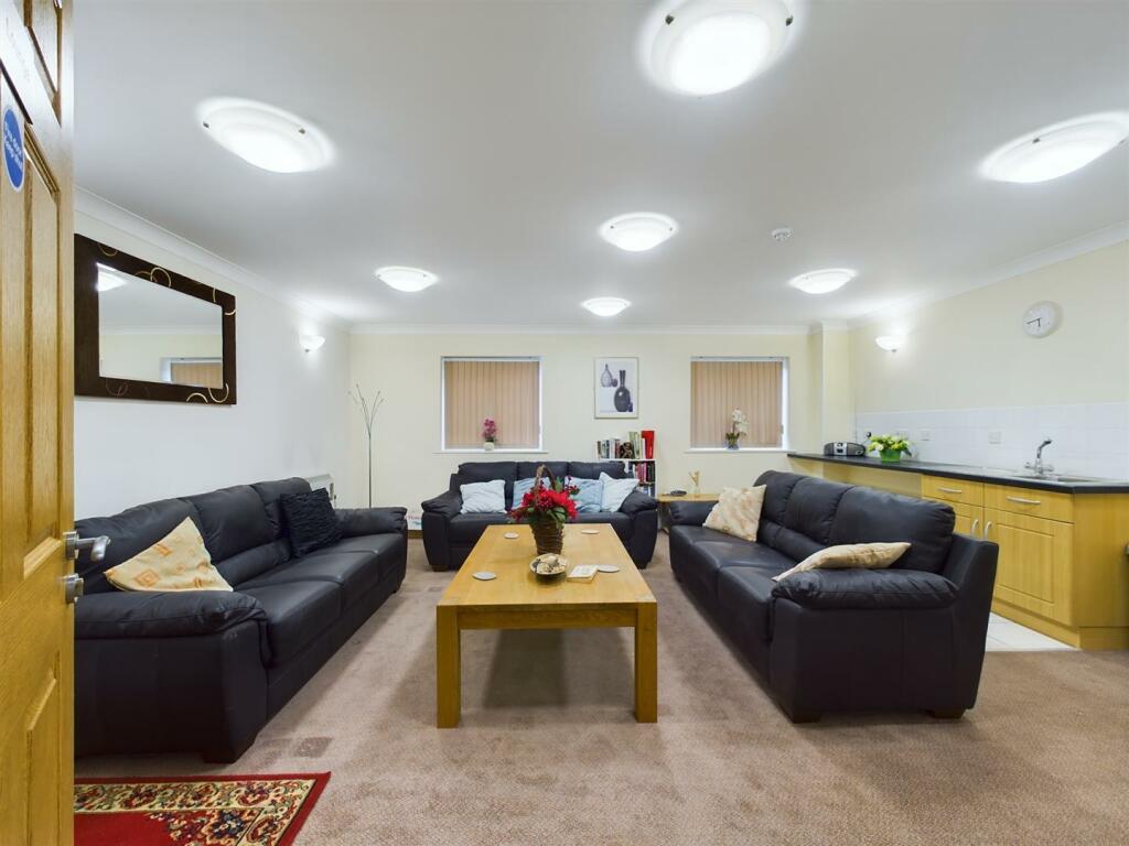 Communal Lounge