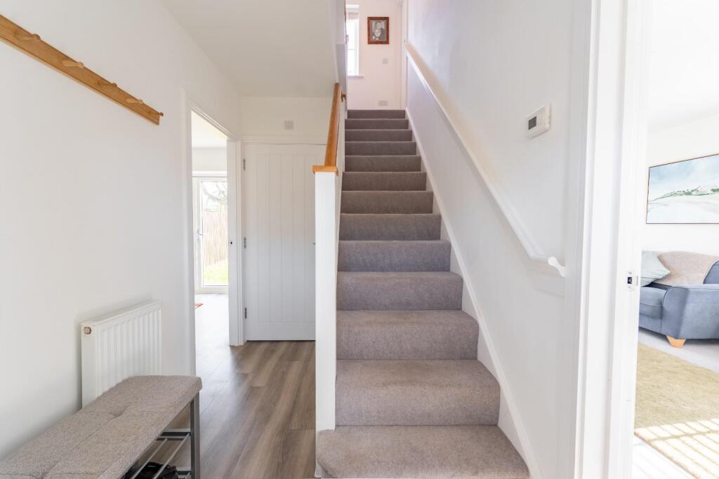 3 Six Acres close Churchil BS25 5A-67.jpg