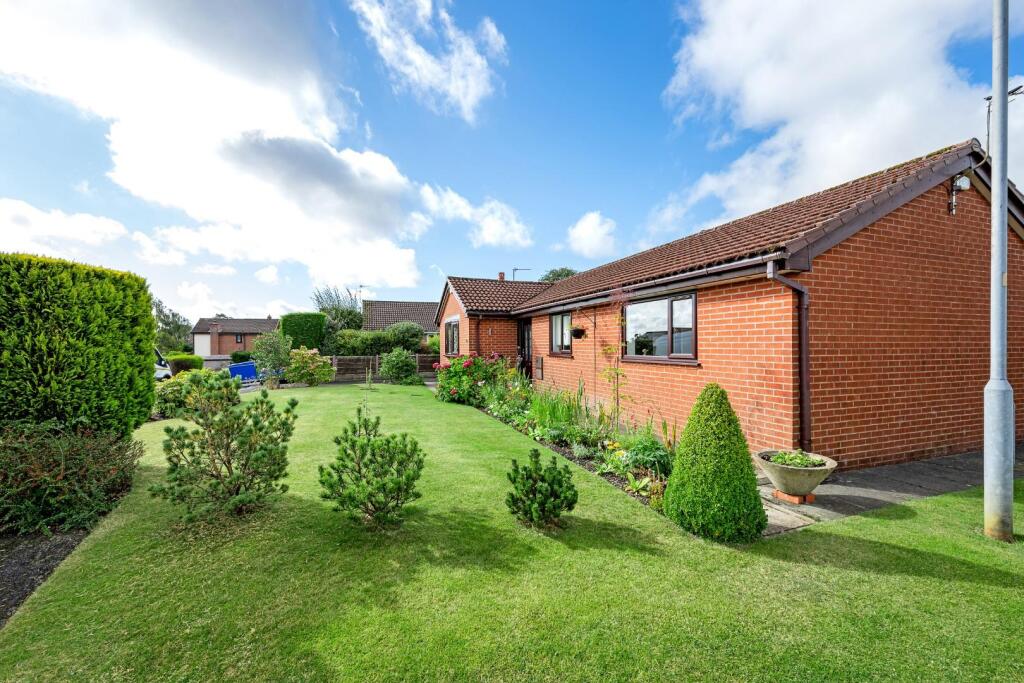 1 Chelwood Close External-16.jpg