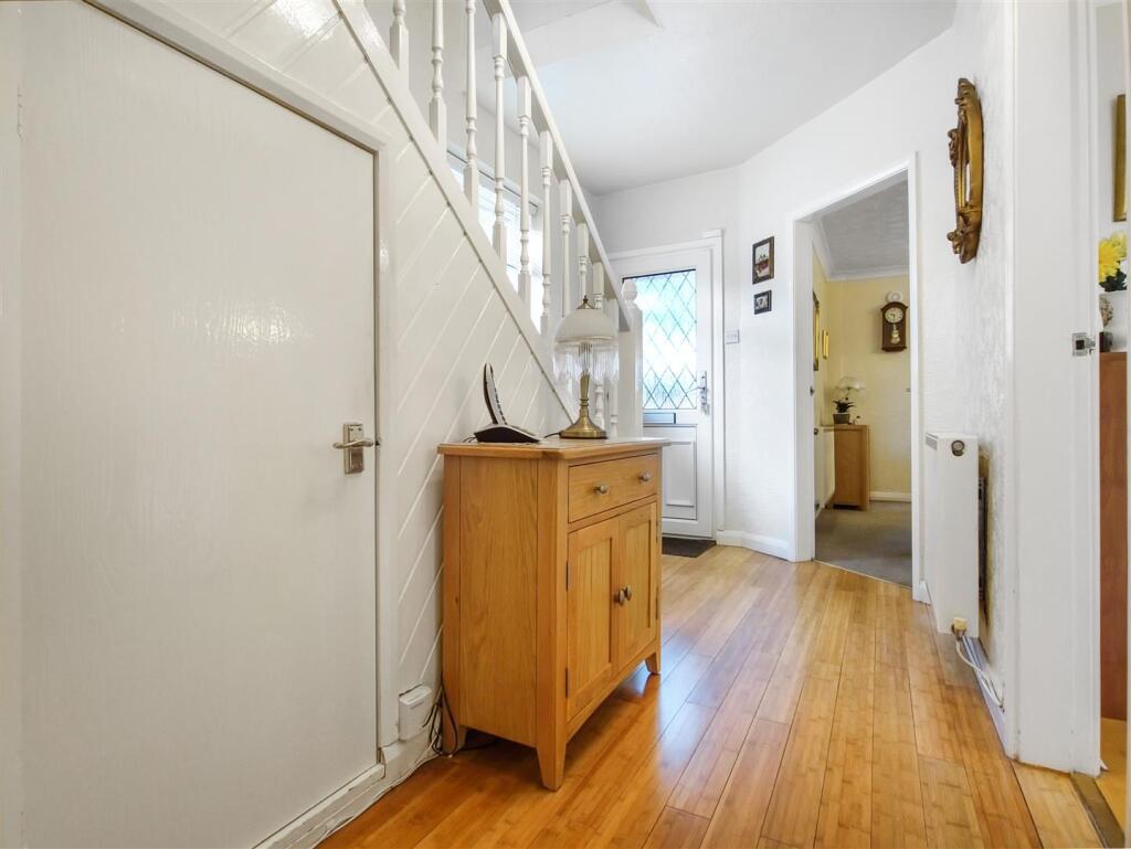 Springfield Road, Midway