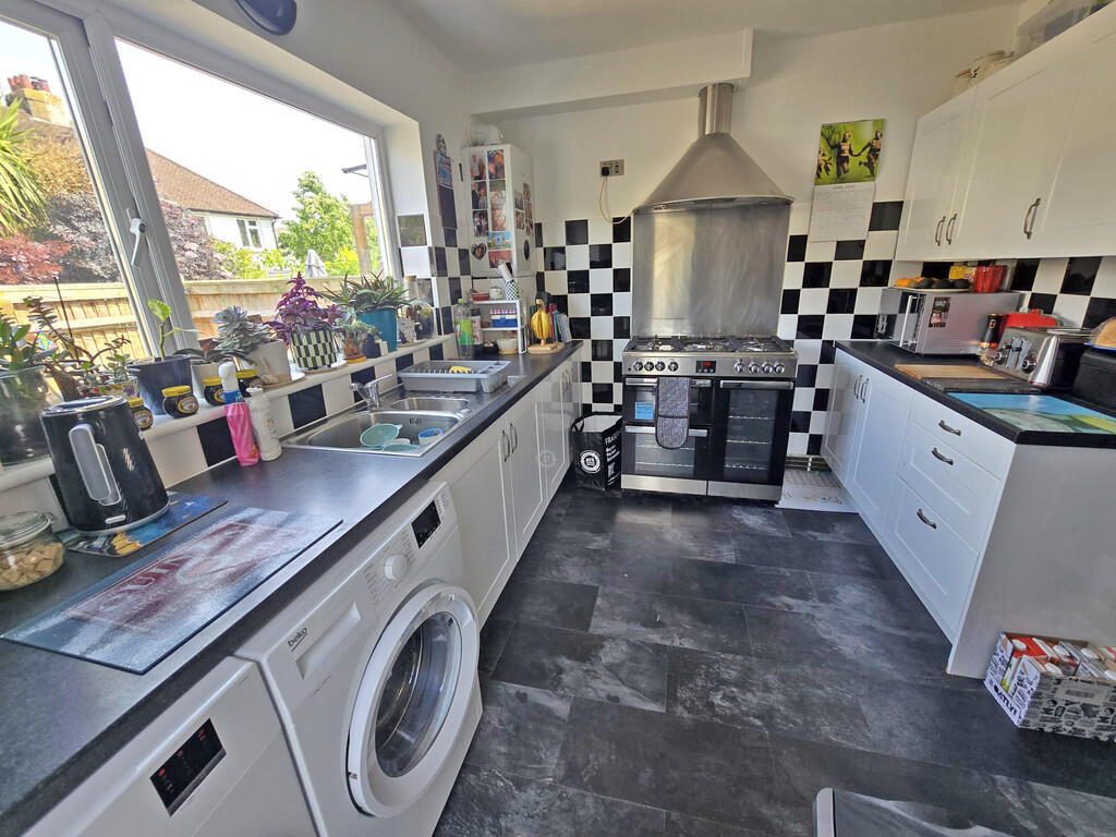 KITCHEN 2