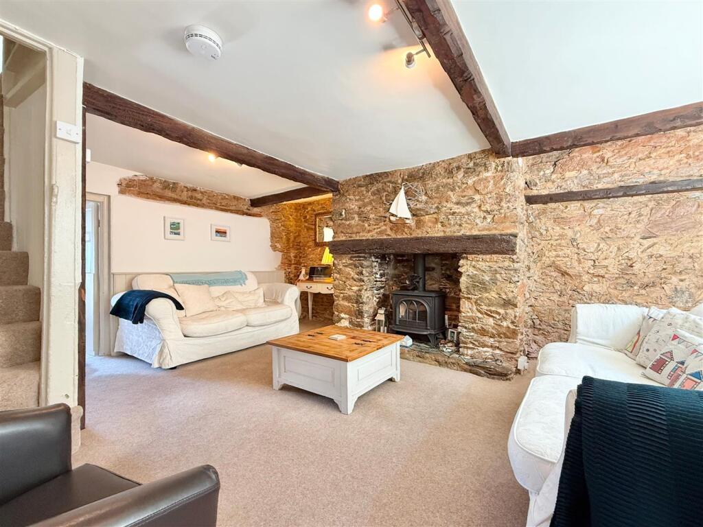 Lounge From Entrance.JPG