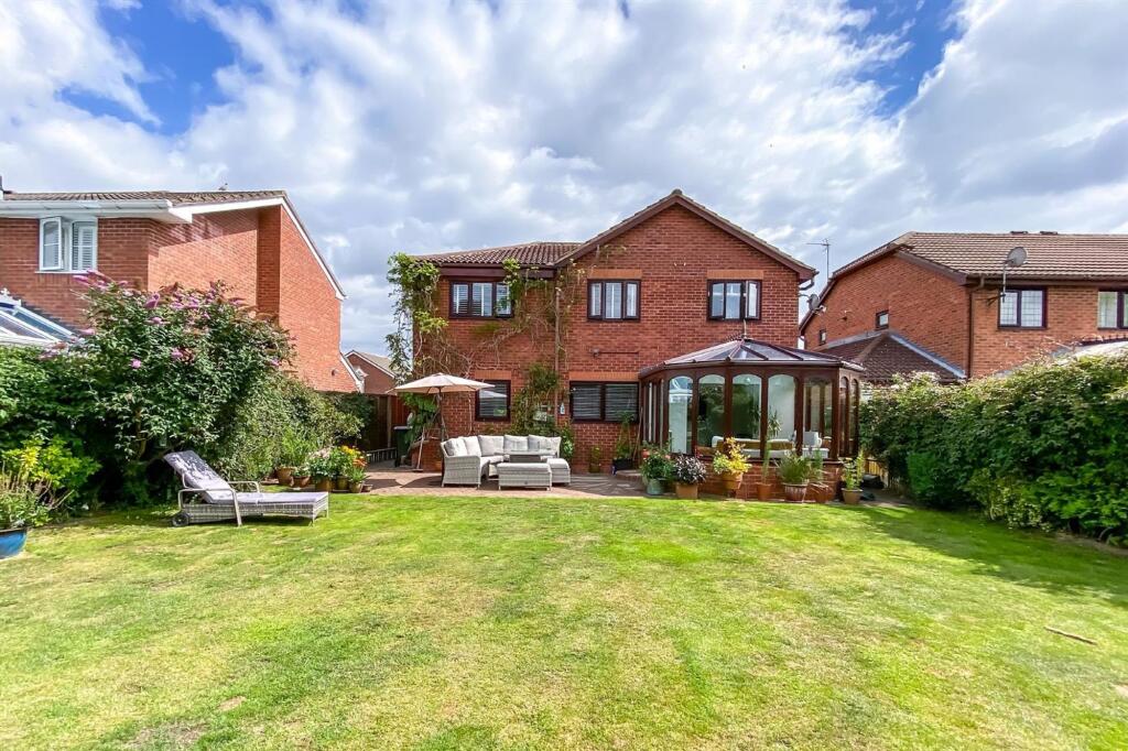 Rear Elevation/Garden