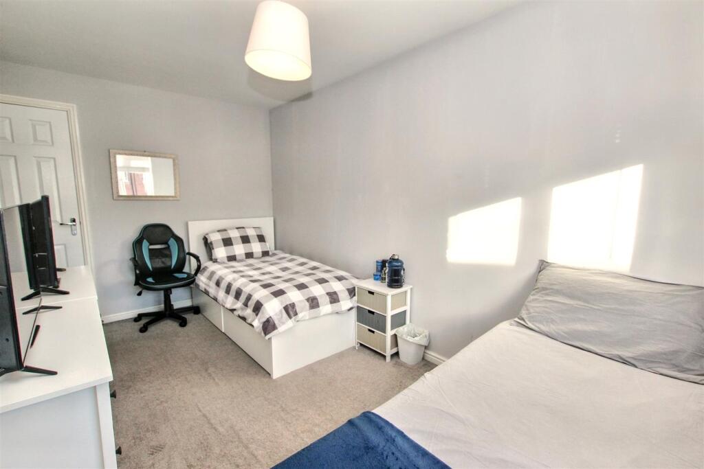 17 - Bedroom Three.jpg