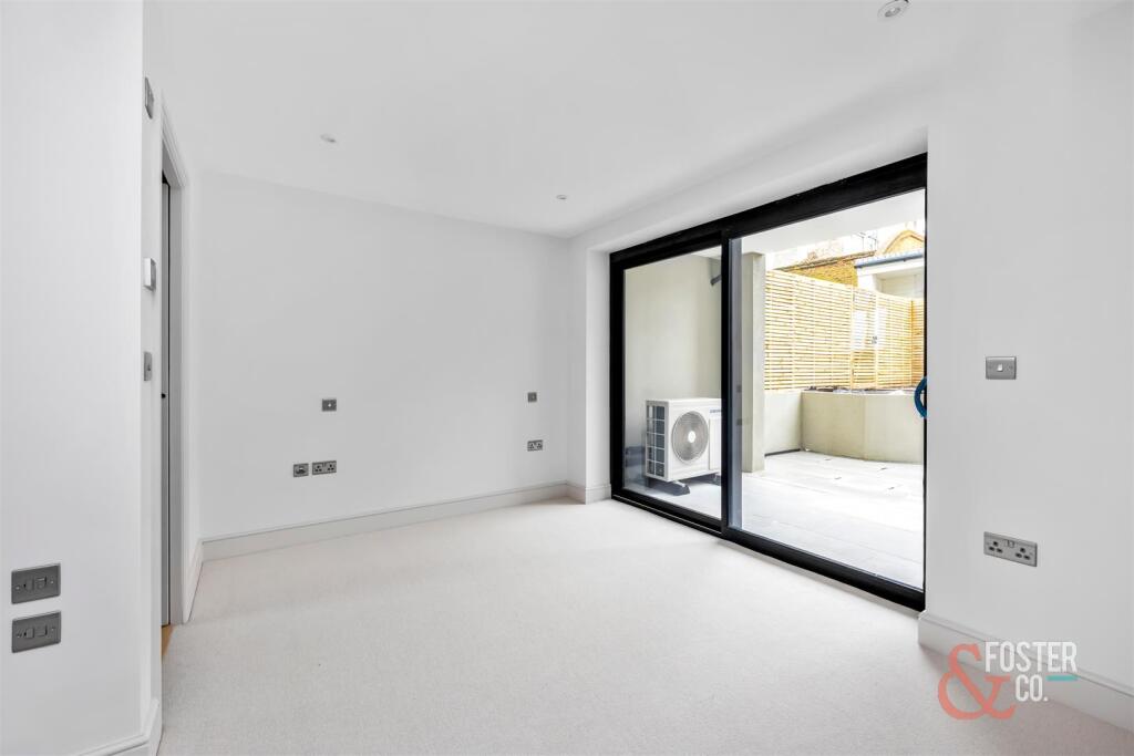 Clarendon Villas, 51, Flat 1_005.jpg