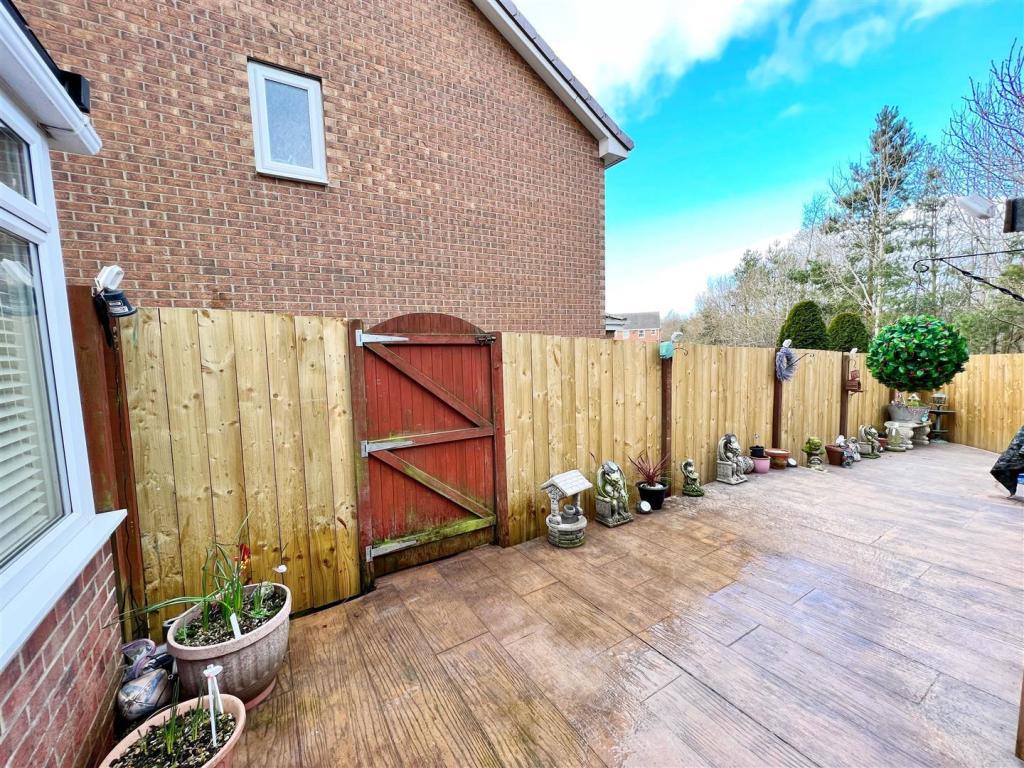 Garden 3.jpg