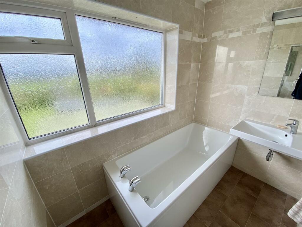 Bramleys Estate Agents - Slipper Lane - Mirfield (