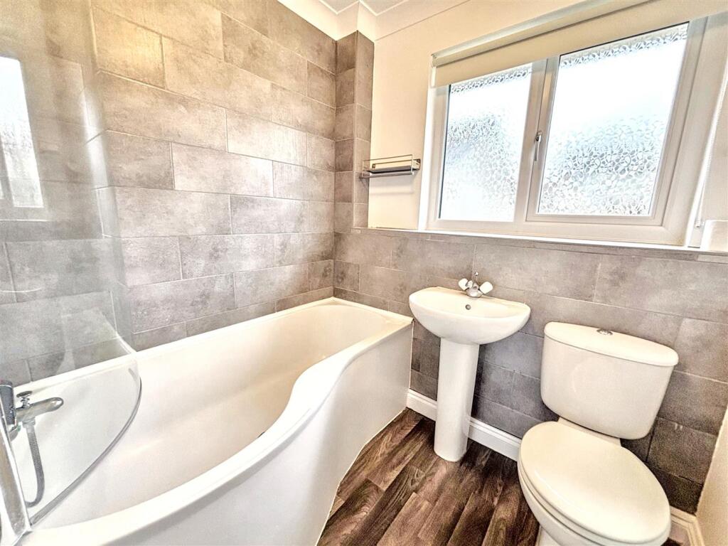 Bathroom.jpeg