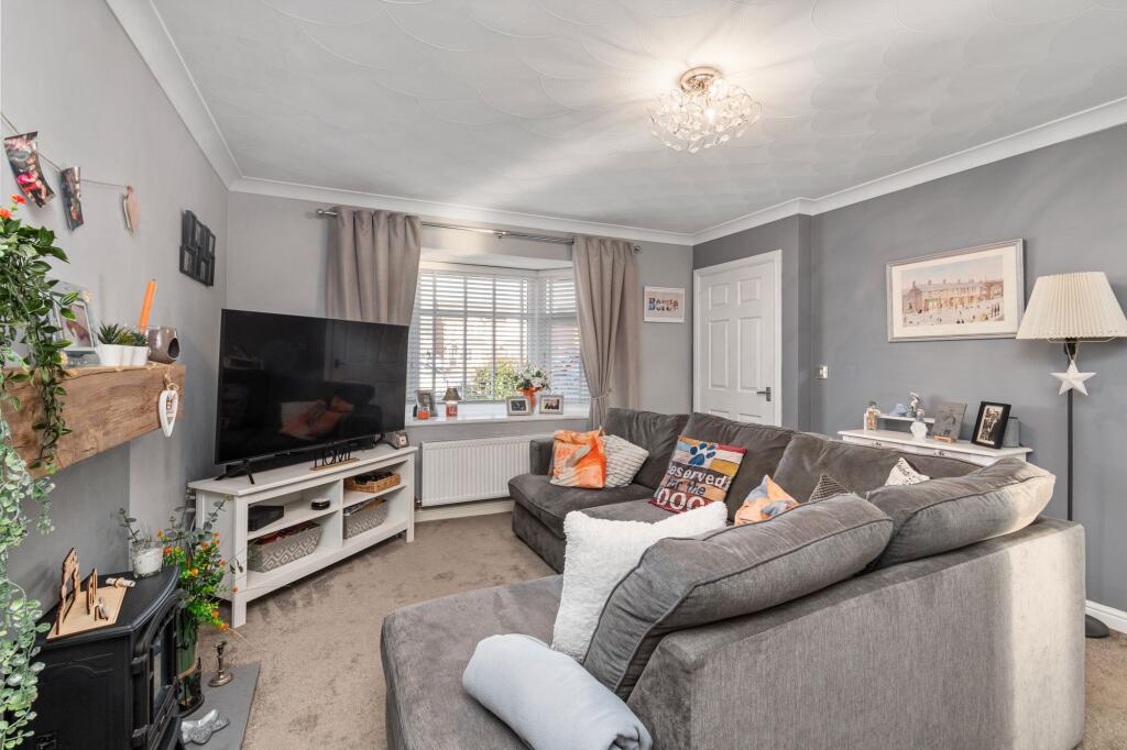 Reception Rooms &amp; Kitchen