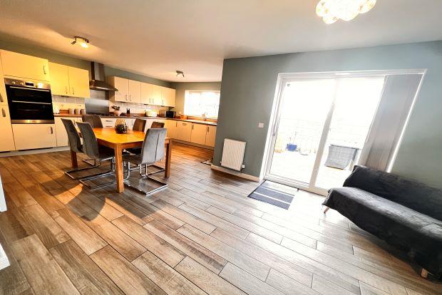 Fitted Kitchen/Diner