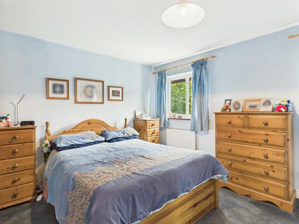 CAM03729G0-PR0110-STILL040